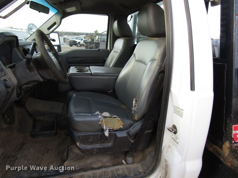 image for item DH8279 2011 Ford F450 Super Duty flatbed truck