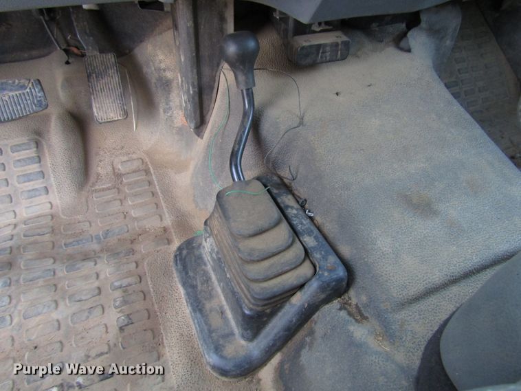 image for item DH8279 2011 Ford F450 Super Duty flatbed truck