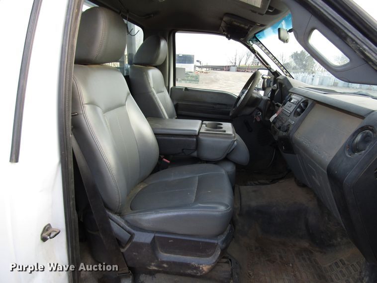 image for item DH8279 2011 Ford F450 Super Duty flatbed truck