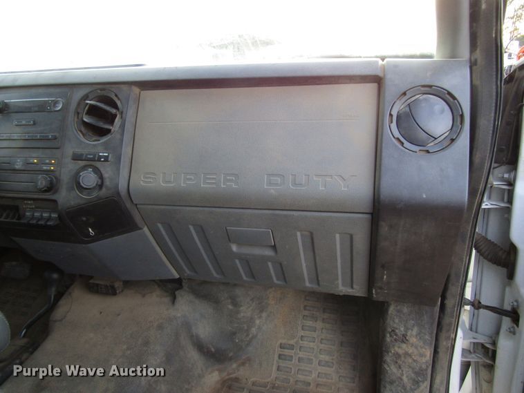 image for item DH8279 2011 Ford F450 Super Duty flatbed truck