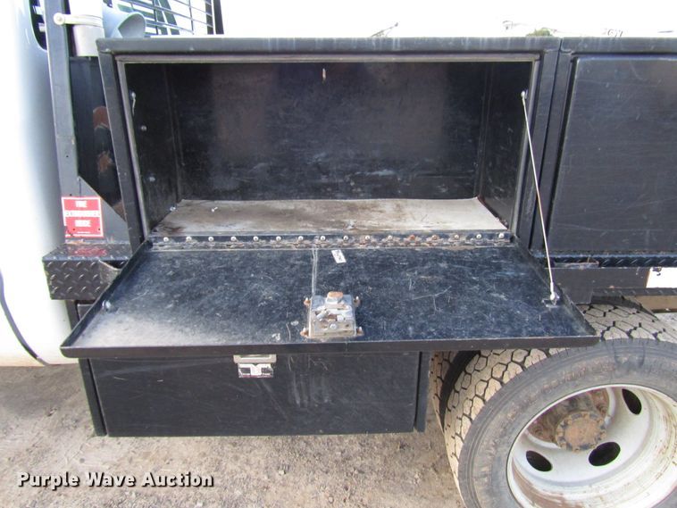 image for item DH8279 2011 Ford F450 Super Duty flatbed truck