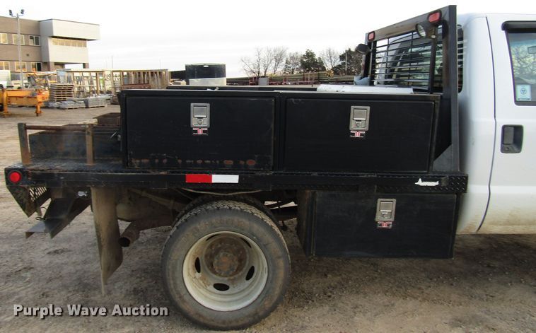 image for item DH8279 2011 Ford F450 Super Duty flatbed truck