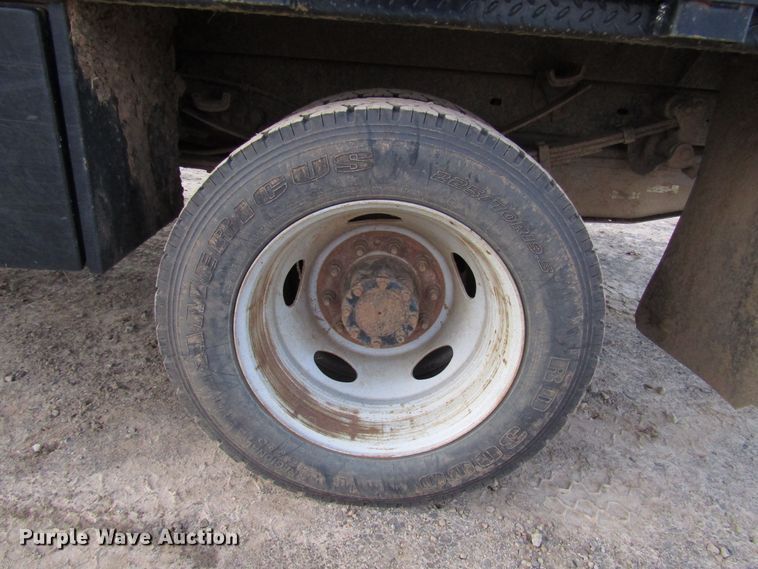 image for item DH8279 2011 Ford F450 Super Duty flatbed truck