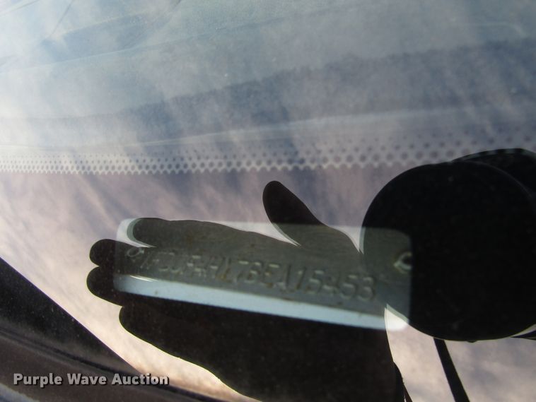 image for item DH8279 2011 Ford F450 Super Duty flatbed truck