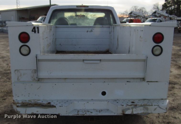 image for item DH8281 2009 Ford F250 Super Duty utility bed pickup truck