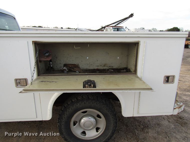 image for item DH8281 2009 Ford F250 Super Duty utility bed pickup truck