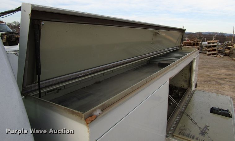 image for item DH8281 2009 Ford F250 Super Duty utility bed pickup truck