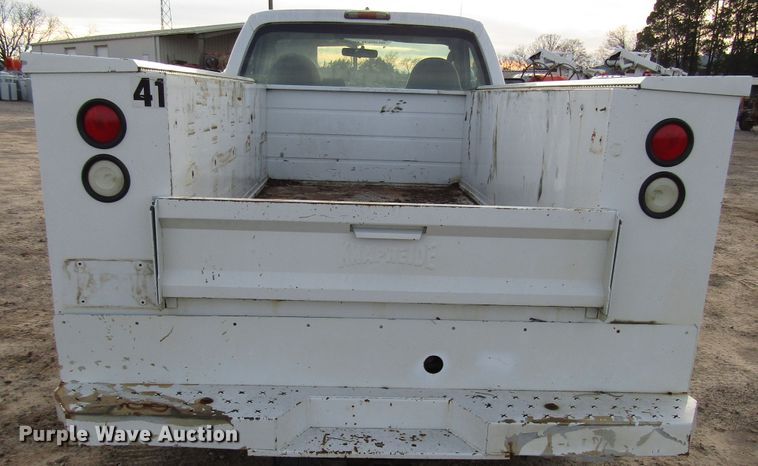 image for item DH8281 2009 Ford F250 Super Duty utility bed pickup truck