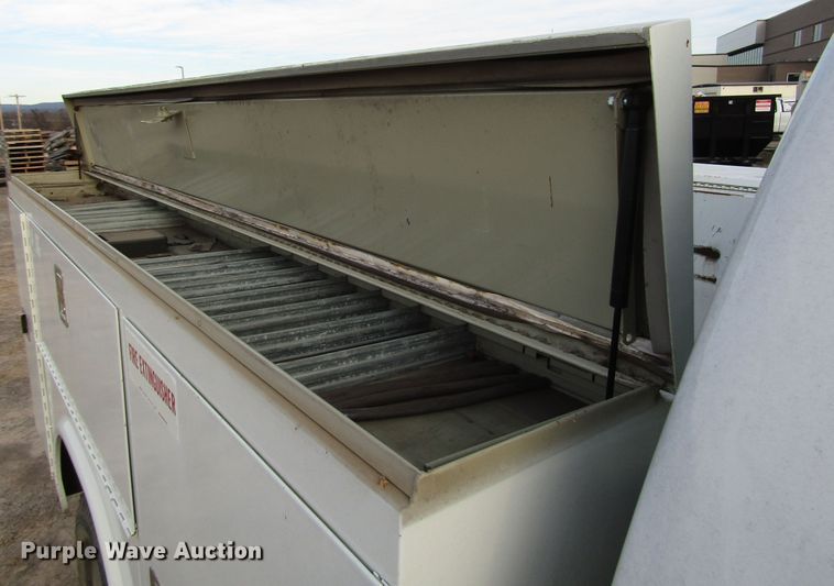 image for item DH8281 2009 Ford F250 Super Duty utility bed pickup truck