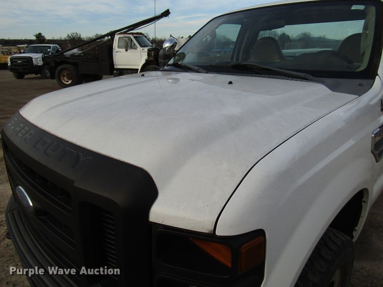 image for item DH8281 2009 Ford F250 Super Duty utility bed pickup truck