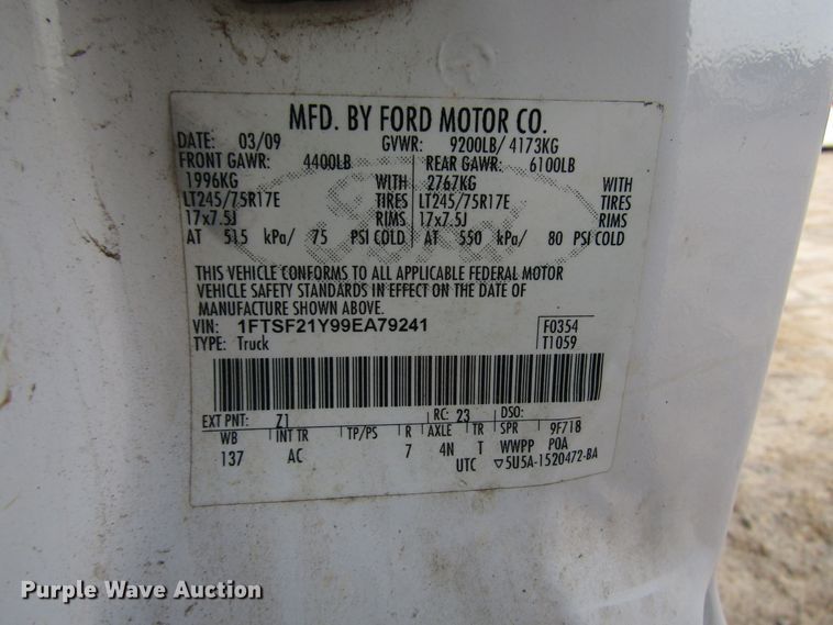 image for item DH8281 2009 Ford F250 Super Duty utility bed pickup truck