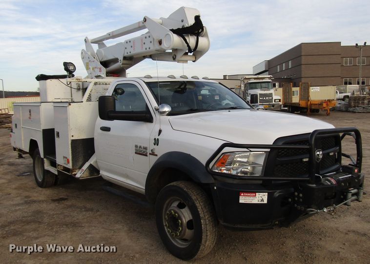 image for item DH8282 2014 Dodge Ram 5500 bucket truck