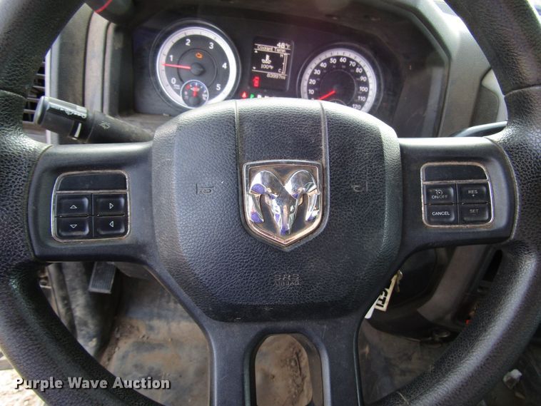 image for item DH8282 2014 Dodge Ram 5500 bucket truck