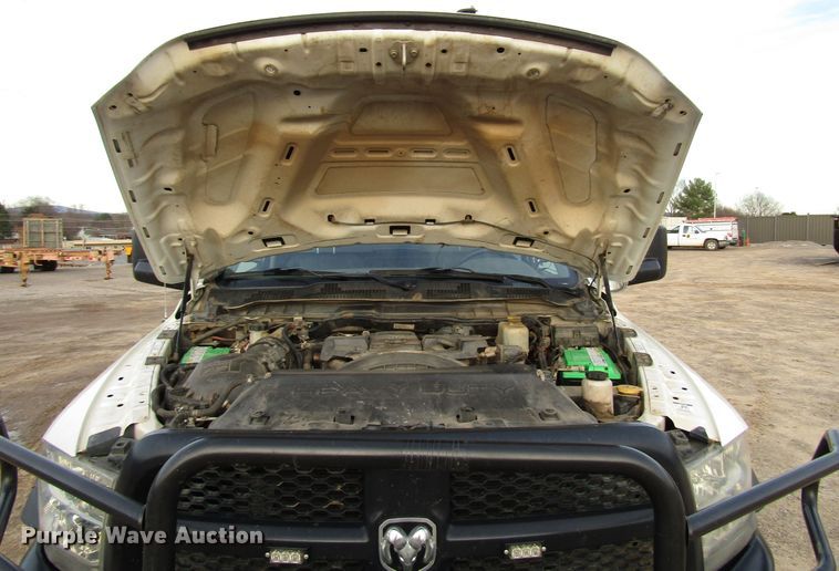 image for item DH8282 2014 Dodge Ram 5500 bucket truck