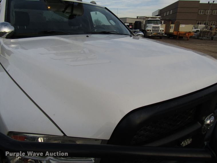 image for item DH8282 2014 Dodge Ram 5500 bucket truck