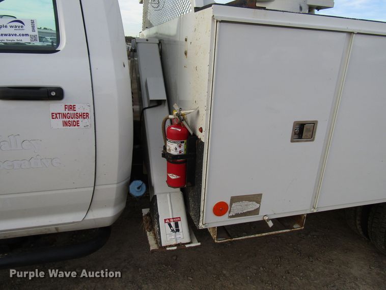 image for item DH8282 2014 Dodge Ram 5500 bucket truck