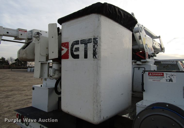 image for item DH8282 2014 Dodge Ram 5500 bucket truck