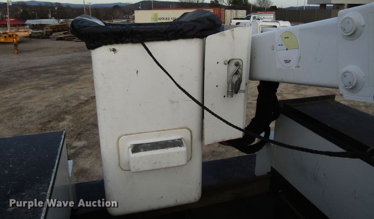 image for item DH8282 2014 Dodge Ram 5500 bucket truck