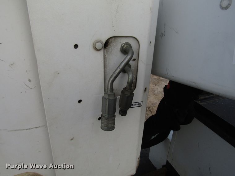 image for item DH8282 2014 Dodge Ram 5500 bucket truck