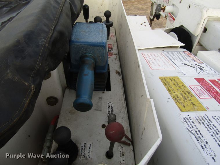 image for item DH8282 2014 Dodge Ram 5500 bucket truck