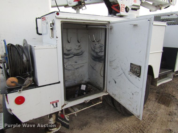 image for item DH8282 2014 Dodge Ram 5500 bucket truck