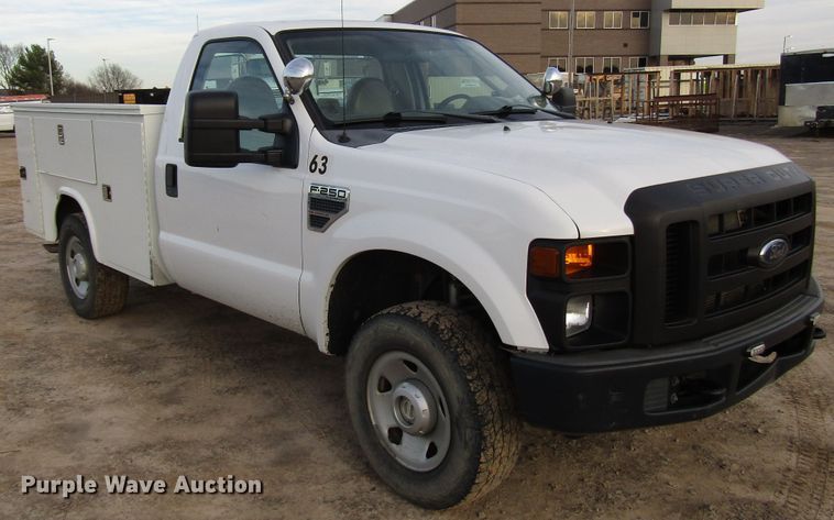 image for item DH8283 2009 Ford F250 Super Duty utility bed pickup truck