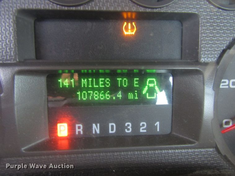 image for item DH8283 2009 Ford F250 Super Duty utility bed pickup truck