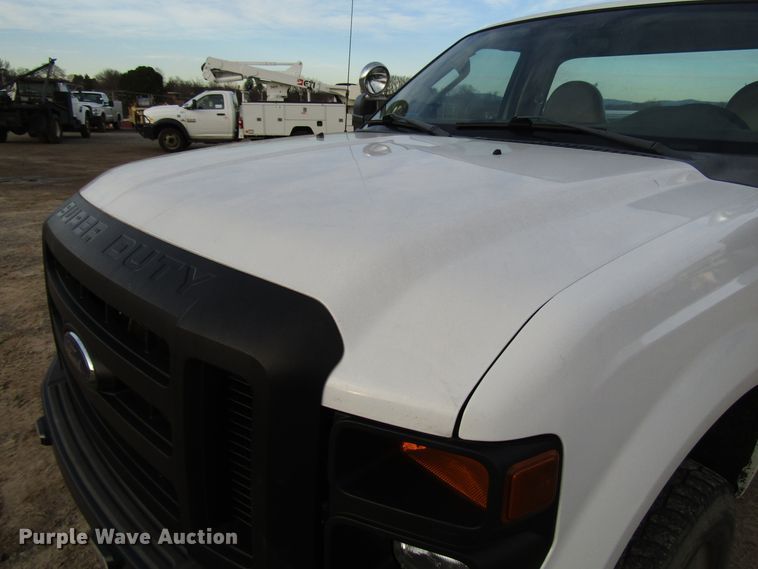 image for item DH8283 2009 Ford F250 Super Duty utility bed pickup truck