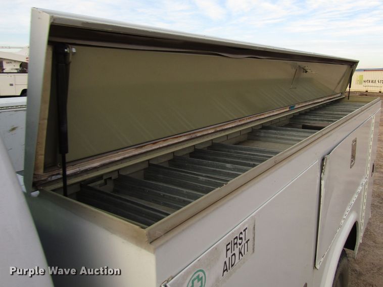 image for item DH8283 2009 Ford F250 Super Duty utility bed pickup truck