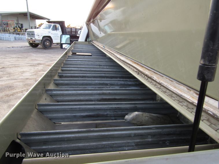 image for item DH8283 2009 Ford F250 Super Duty utility bed pickup truck