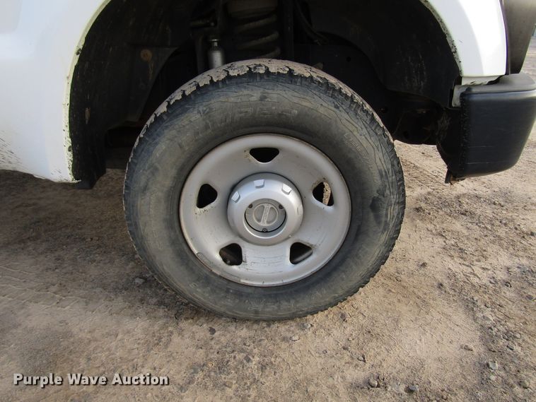 image for item DH8283 2009 Ford F250 Super Duty utility bed pickup truck