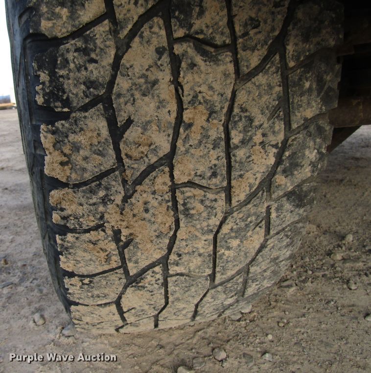 image for item DH8283 2009 Ford F250 Super Duty utility bed pickup truck