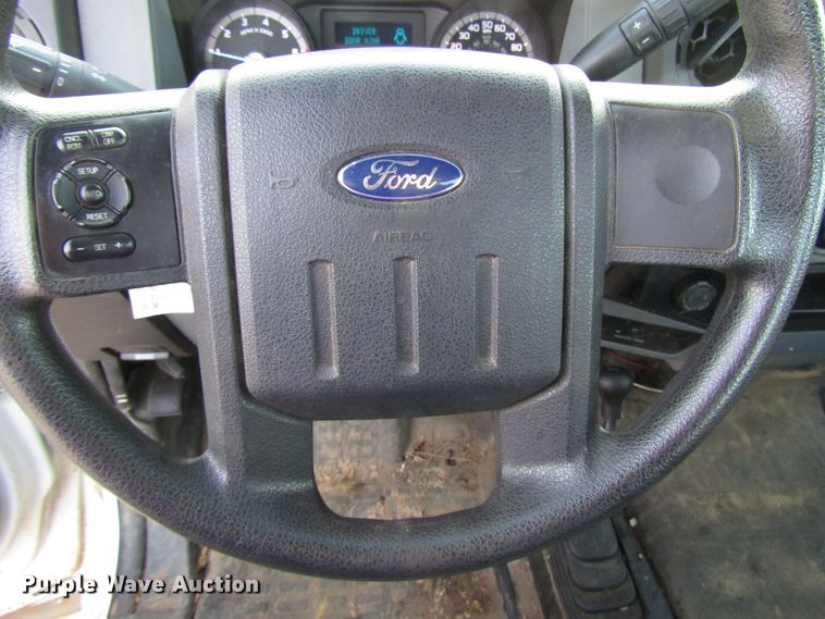 image for item DH8284 2013 Ford F250 Super Duty utility bed pickup truck