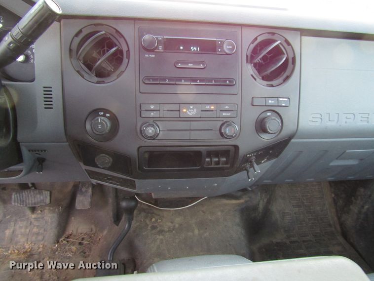 image for item DH8284 2013 Ford F250 Super Duty utility bed pickup truck