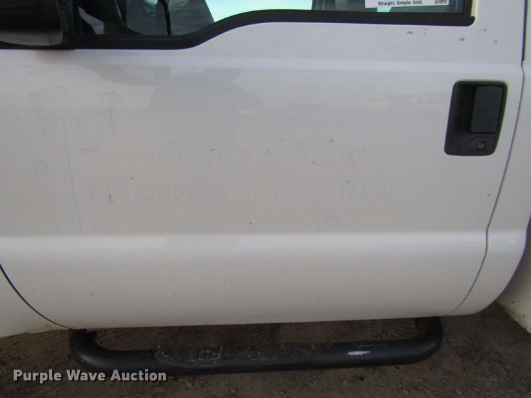 image for item DH8284 2013 Ford F250 Super Duty utility bed pickup truck