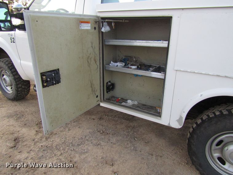 image for item DH8284 2013 Ford F250 Super Duty utility bed pickup truck