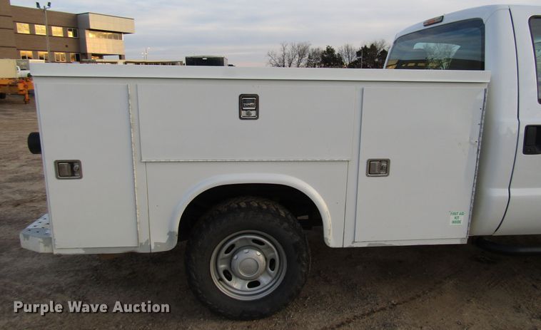 image for item DH8284 2013 Ford F250 Super Duty utility bed pickup truck