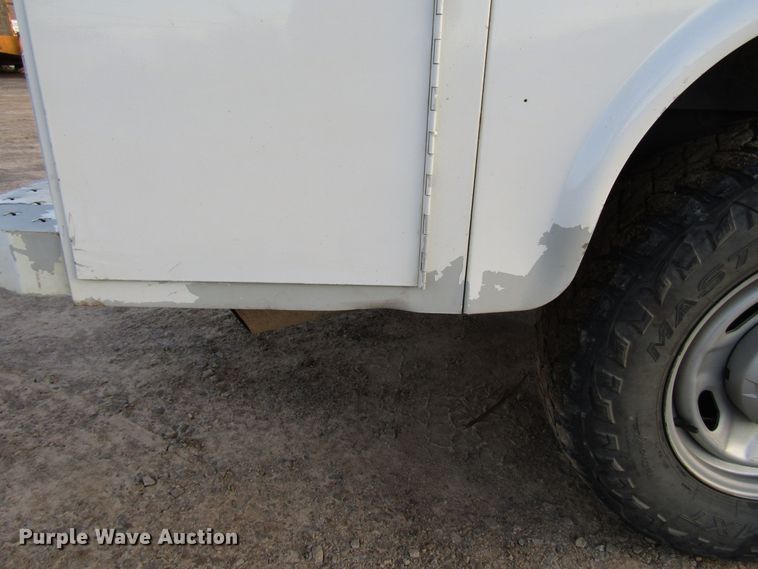 image for item DH8284 2013 Ford F250 Super Duty utility bed pickup truck