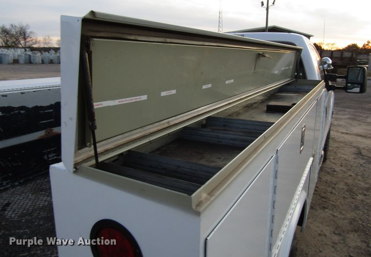 image for item DH8284 2013 Ford F250 Super Duty utility bed pickup truck