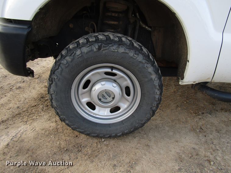 image for item DH8284 2013 Ford F250 Super Duty utility bed pickup truck