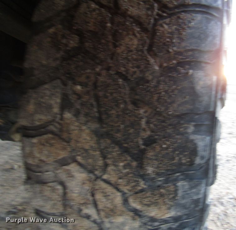 image for item DH8284 2013 Ford F250 Super Duty utility bed pickup truck