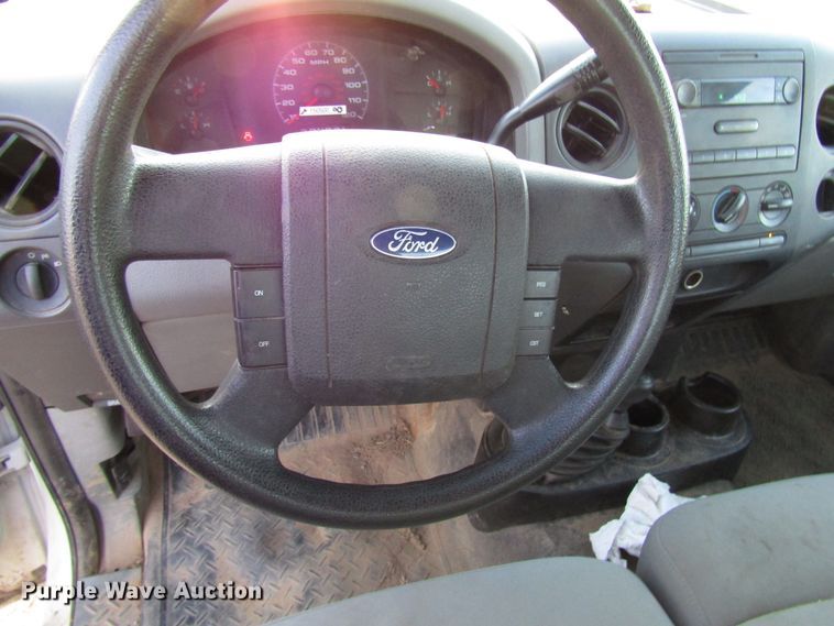 image for item DH8285 2007 Ford F150 SuperCab pickup truck