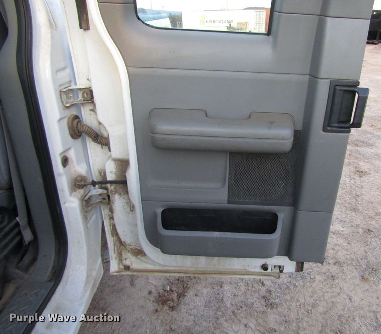 image for item DH8285 2007 Ford F150 SuperCab pickup truck