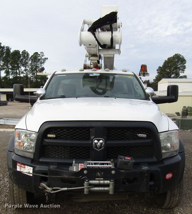 image for item DH8286 2013 Dodge Ram 5500 bucket truck