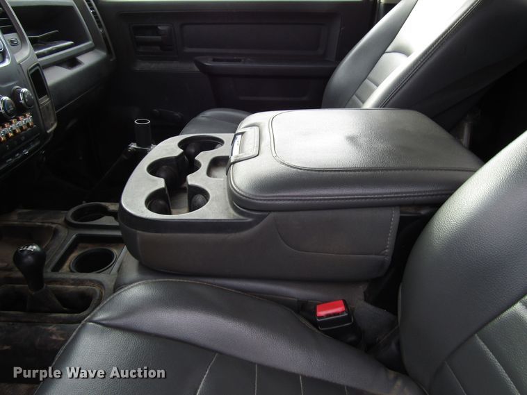 image for item DH8286 2013 Dodge Ram 5500 bucket truck