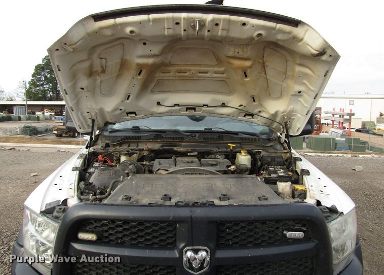 image for item DH8286 2013 Dodge Ram 5500 bucket truck