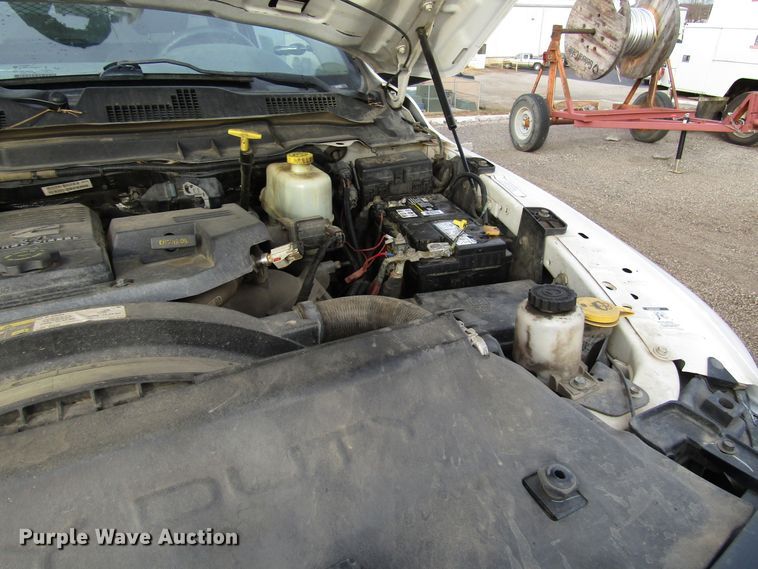 image for item DH8286 2013 Dodge Ram 5500 bucket truck