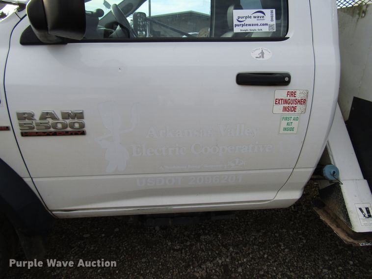 image for item DH8286 2013 Dodge Ram 5500 bucket truck