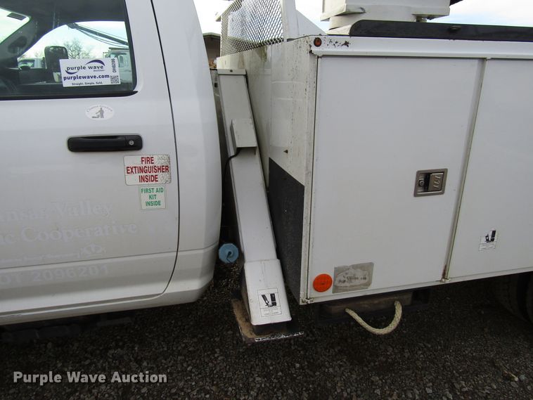 image for item DH8286 2013 Dodge Ram 5500 bucket truck