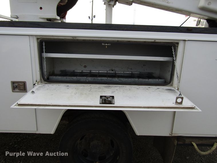 image for item DH8286 2013 Dodge Ram 5500 bucket truck